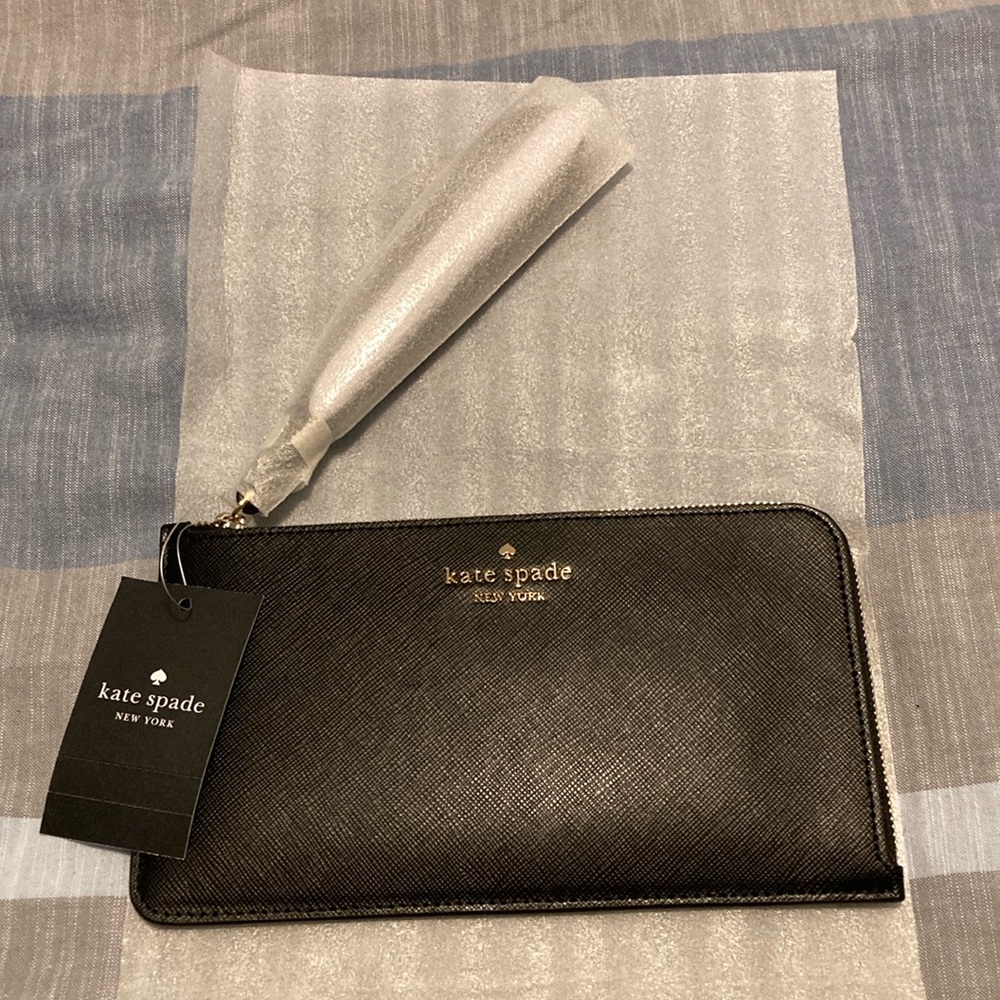 Kate Spade ♠️ New York Black Wrsitlet